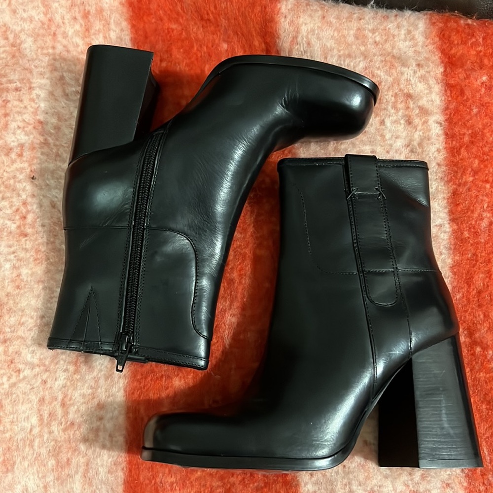 SOLD New Free People Naomi Ankle Heel Boots - Picture 9 of 10
